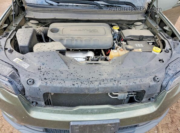 1C4PJMCB9LD623226 2020 JEEP CHEROKEE Green Vista del compartimento del motor