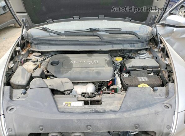 1C4PJMCBXHW633386 2017 JEEP CHEROKEE Silver Widok komory silnika