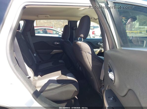 1C4PJMCBXJD528462 2018 JEEP CHEROKEE White VIN კოდის სტიკერის ხედი