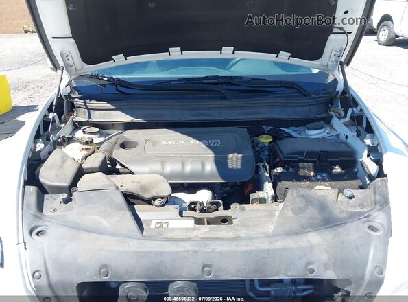 1C4PJMCBXJD528462 2018 JEEP CHEROKEE White უკანა ხედი