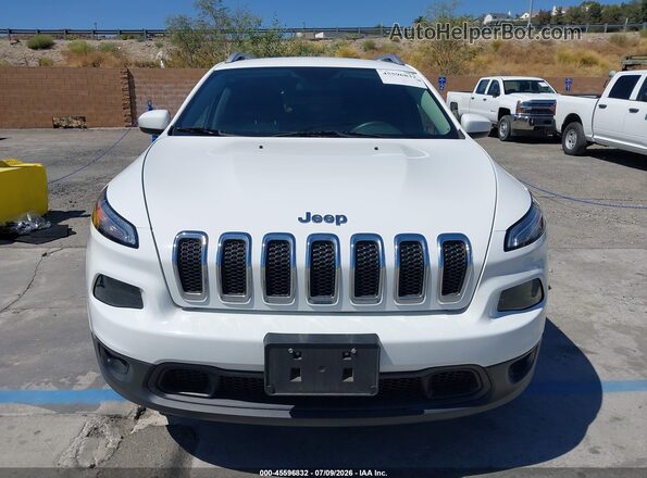 1C4PJMCBXJD528462 2018 JEEP CHEROKEE White 