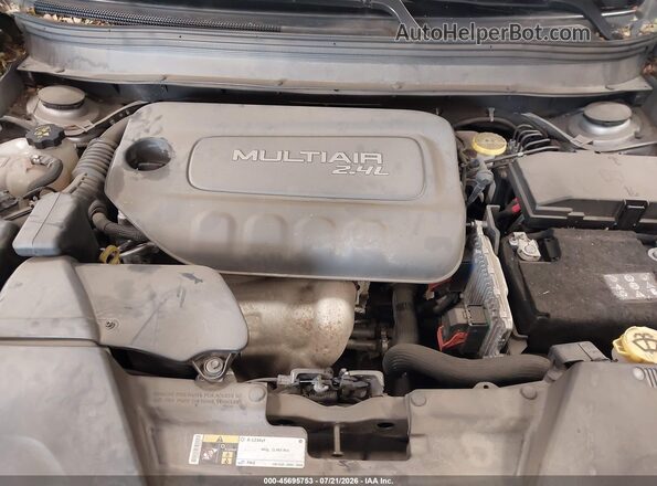1C4PJMCBXJD528509 2018 JEEP CHEROKEE Серебряный Вид сзади