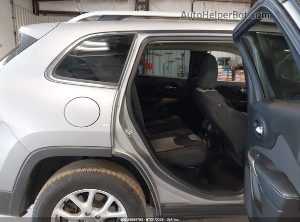 1C4PJMCBXJD528509 2018 JEEP CHEROKEE Серебряный Вид наклейки с VIN-кодом