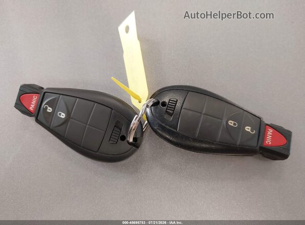 1C4PJMCBXJD528509 2018 JEEP CHEROKEE Серебряный Вид панели приборов