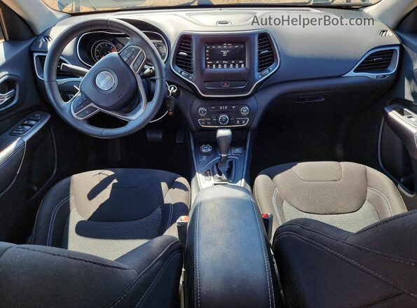 1C4PJMCBXKD304707 2019 JEEP CHEROKEE Black Вид панелі приладів