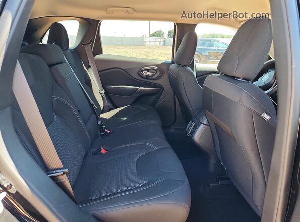 1C4PJMCBXKD304707 2019 JEEP CHEROKEE Black Вид задньої частини салону