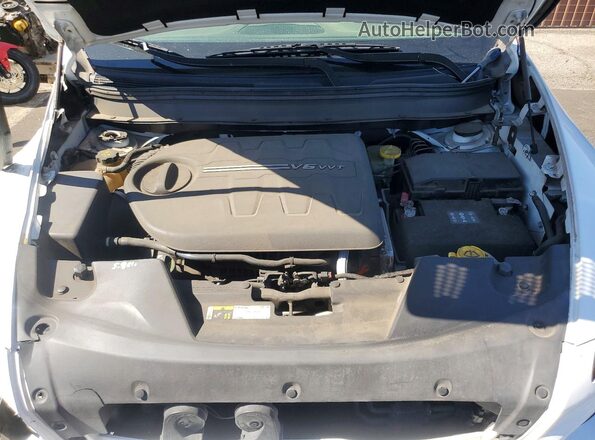 1C4PJMCS0HW513712 2017 JEEP CHEROKEE White Vista del compartimento del motor