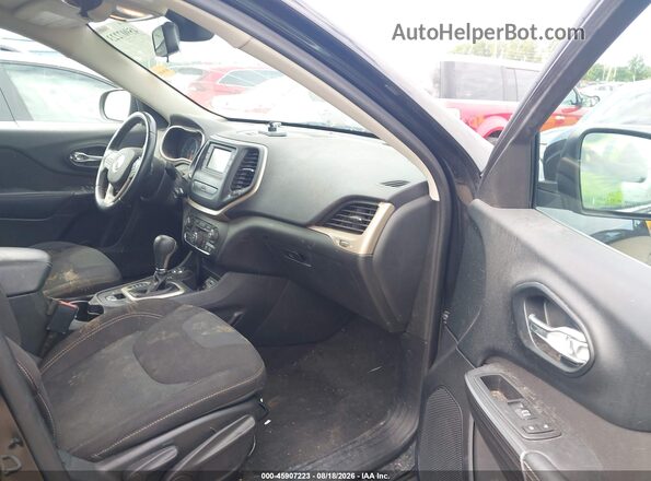 1C4PJMCS1GW156099 2016 JEEP CHEROKEE Black Front interior view