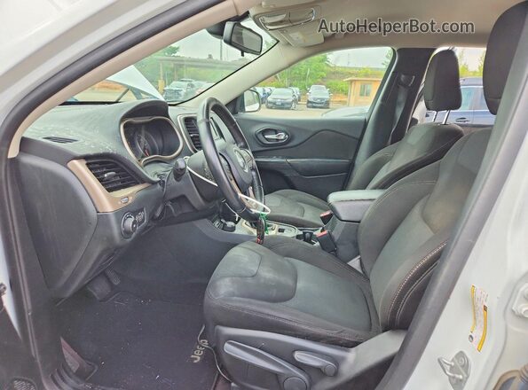 1C4PJMCS1GW227589 2016 JEEP CHEROKEE White წინა სალონის ხედი