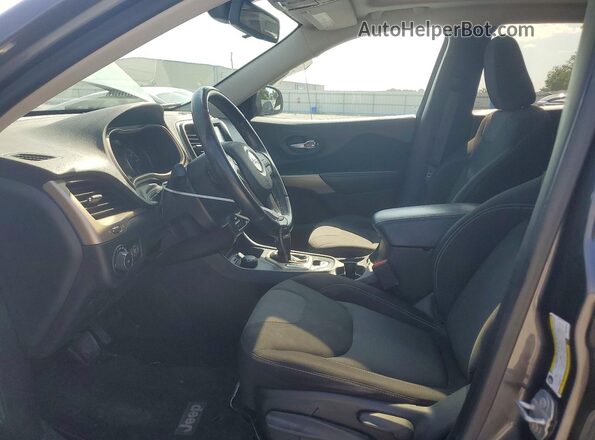 1C4PJMCS1HW606254 2017 JEEP CHEROKEE Угольный Вид салона спереди