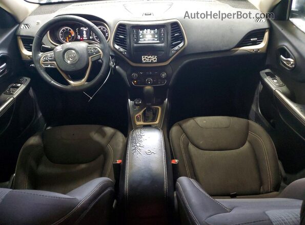 1C4PJMCS2HW531788 2017 JEEP CHEROKEE Black Dashboard view