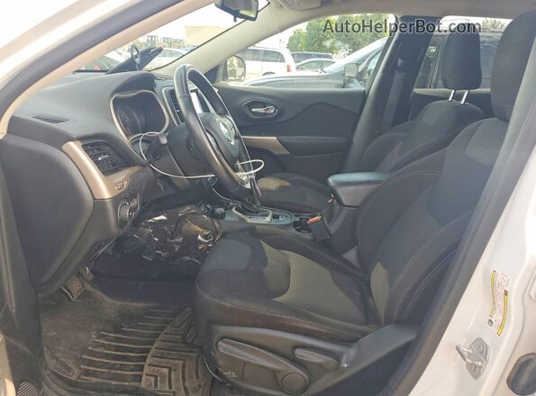 1C4PJMCS2HW615416 2017 JEEP CHEROKEE White წინა სალონის ხედი