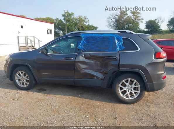 1C4PJMCS3GW235970 2016 JEEP CHEROKEE Black 360 interior view