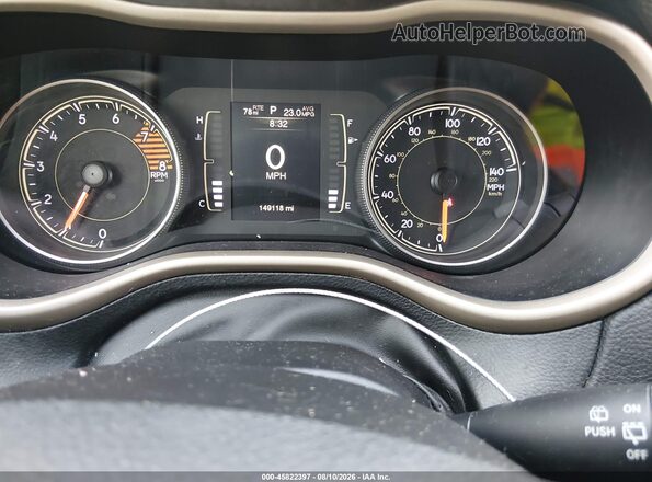 1C4PJMCS3HW520881 2017 JEEP CHEROKEE Silver Vista de los asientos traseros
