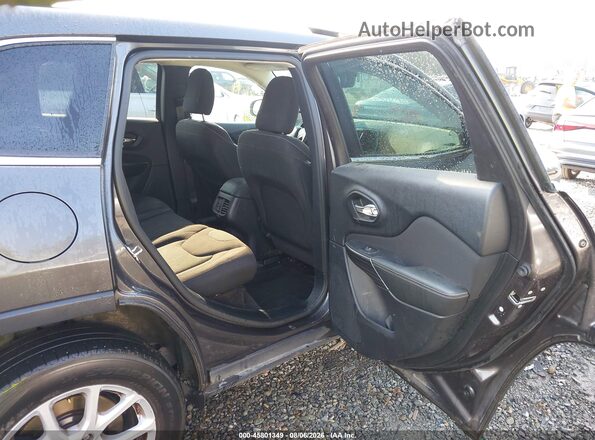 1C4PJMCS3HW538670 2017 JEEP CHEROKEE Серый Вид наклейки с VIN-кодом