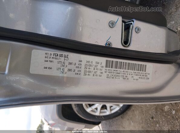 1C4PJMCS4HD217233 2017 JEEP CHEROKEE Silver ძრავის განყოფილების ხედი