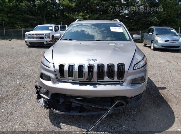 1C4PJMCS4HD217233 2017 JEEP CHEROKEE Silver უკანა სალონის ხედი