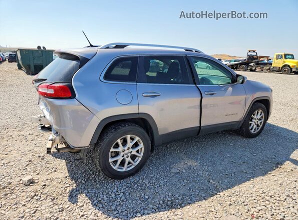1C4PJMCS4HD218012 2017 JEEP CHEROKEE Silver Trasero derecho