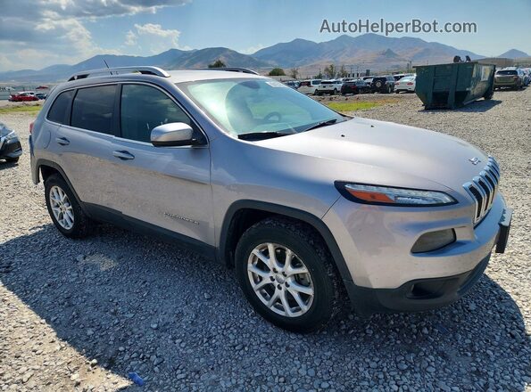 1C4PJMCS4HD218012 2017 JEEP CHEROKEE Silver Delantero derecho