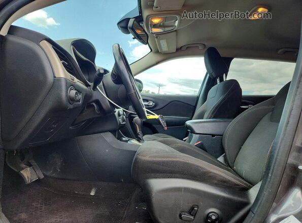 1C4PJMCS5GW181636 2016 JEEP CHEROKEE Серый Вид салона спереди
