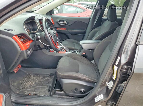 1C4PJMCS6GW117850 2016 JEEP CHEROKEE Charcoal Вид салону спереду