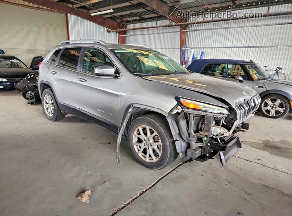 1C4PJMCS6HW616598 2017 JEEP CHEROKEE Silver Front right