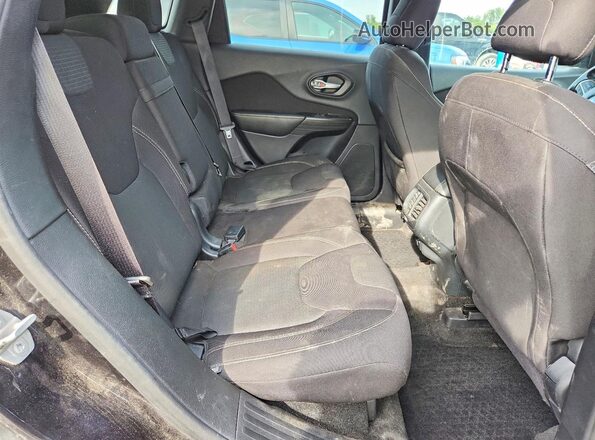 1C4PJMCSXGW153900 2016 JEEP CHEROKEE Black Rear seats view