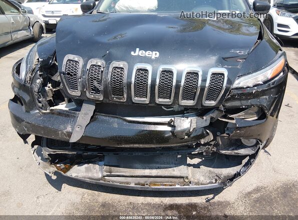 1C4PJMCSXHD217978 2017 JEEP CHEROKEE Black Widok z przodu
