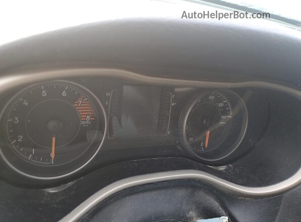 1C4PJMCSXHW574761 2017 JEEP CHEROKEE Silver Սարքավորումների վահանակի տեսք