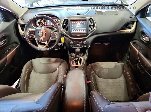 1C4PJMCSXHW636093 2017 JEEP CHEROKEE Gray Dashboard view