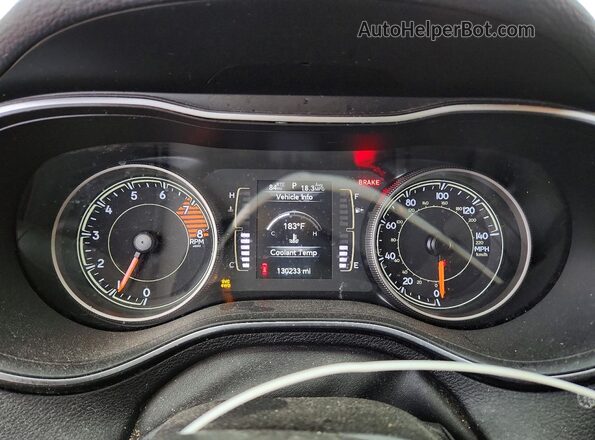 1C4PJMCX0KD281370 2019 JEEP CHEROKEE Белый Вид щитка приборов