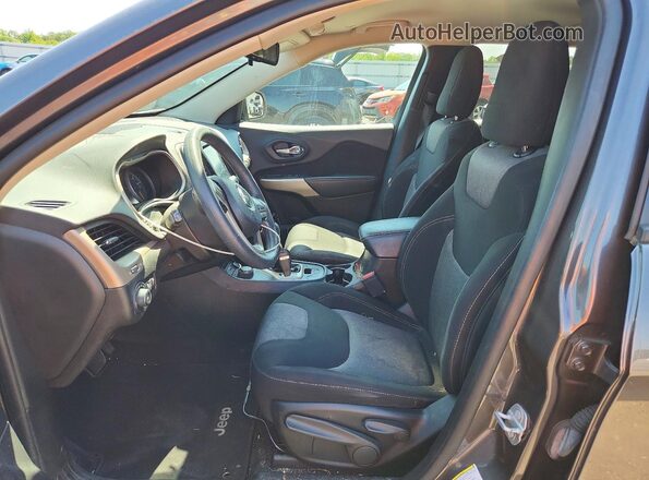 1C4PJMCX1JD586679 2018 JEEP CHEROKEE Gray Front interior view
