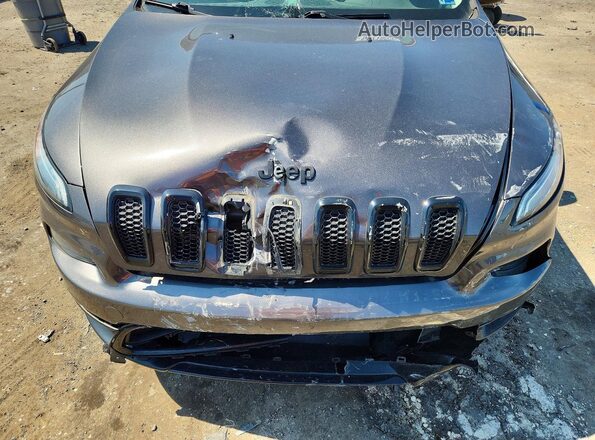 1C4PJMCX1JD586679 2018 JEEP CHEROKEE Gray Engine compartment view