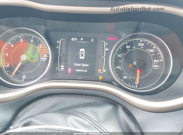 1C4PJMCX2JD522621 2018 JEEP CHEROKEE Black Widok tylnych siedzeń