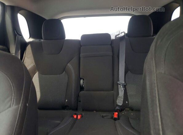 1C4PJMCX7KD155961 2019 JEEP CHEROKEE Silver Հետևի նստատեղերի տեսք