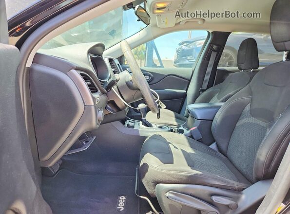 1C4PJMCX8KD218954 2019 JEEP CHEROKEE Черный Вид салона спереди