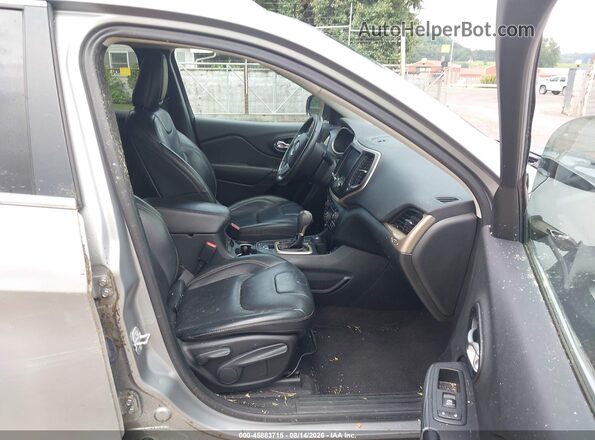 1C4PJMDB3GW231934 2016 JEEP CHEROKEE Gray Widok wnętrza z przodu