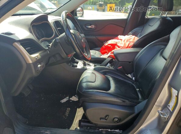 1C4PJMDB8HW512077 2017 JEEP CHEROKEE Silver Սալոնի դիմացի տեսք