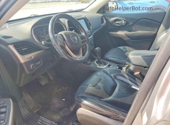 1C4PJMDB8HW639573 2017 JEEP CHEROKEE Silver Widok wnętrza z przodu