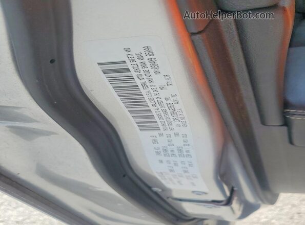 1C4PJMDB8HW639573 2017 JEEP CHEROKEE Silver Widok komory silnika
