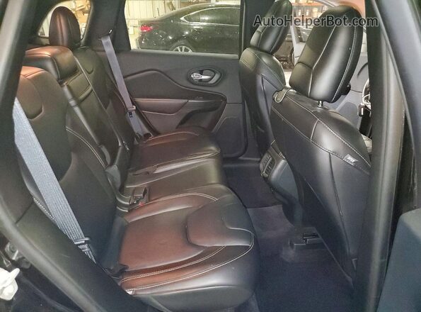 1C4PJMDB9GW296660 2016 JEEP CHEROKEE Black Вид задньої частини салону