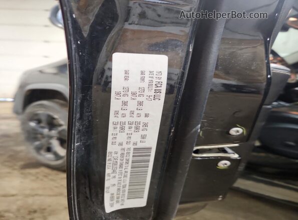 1C4PJMDB9JD534462 2018 JEEP CHEROKEE Black Widok naklejki z numerem VIN