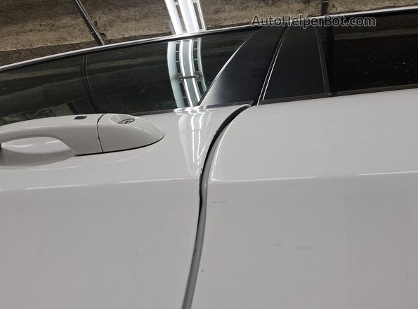1C4PJMDB9JD548913 2018 JEEP CHEROKEE White 