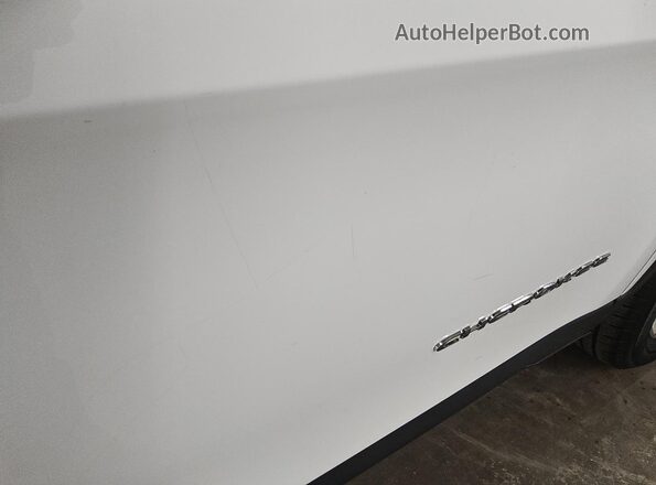 1C4PJMDB9JD548913 2018 JEEP CHEROKEE White 