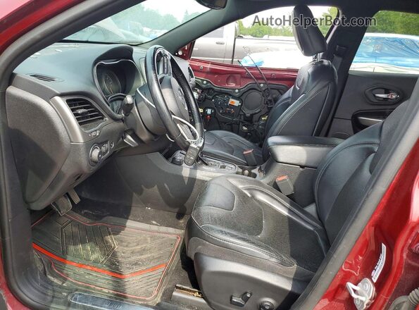 1C4PJMDN0KD460909 2019 JEEP CHEROKEE Red Front interior view