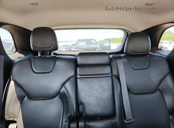 1C4PJMDN1KD180318 2019 JEEP CHEROKEE Белый Вид задних сидений