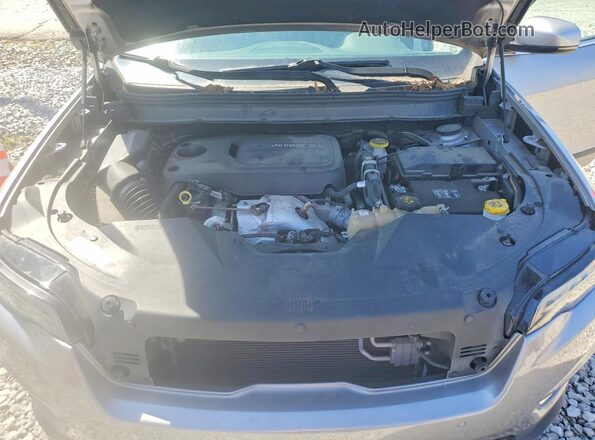 1C4PJMDN1KD189858 2019 JEEP CHEROKEE Silver 