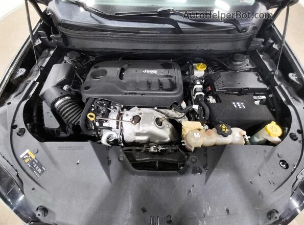 1C4PJMDN3KD179705 2019 JEEP CHEROKEE Серый 