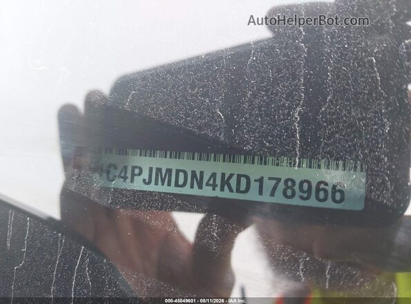 1C4PJMDN4KD178966 2019 JEEP CHEROKEE Red ძრავის განყოფილების ხედი