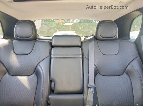 1C4PJMDN8KD152838 2019 JEEP CHEROKEE White Հետևի նստատեղերի տեսք